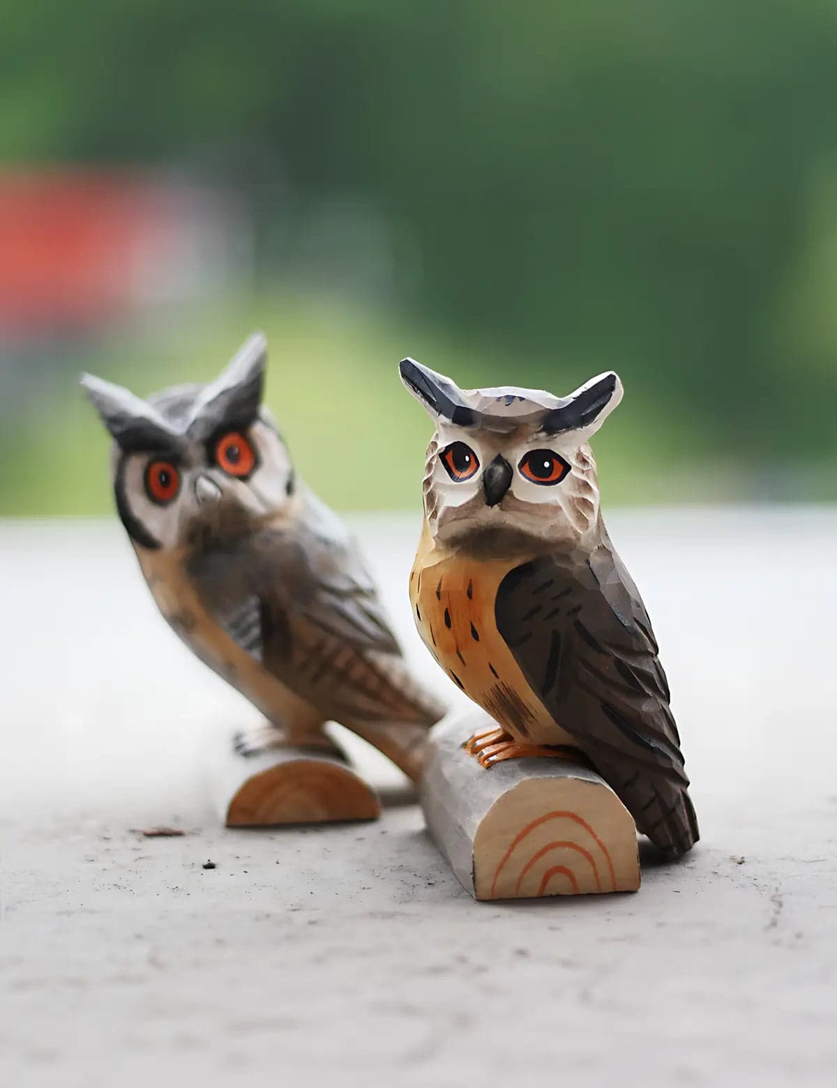 Whimsical-Owl-Wood-Carving-Desk-Ornament-07