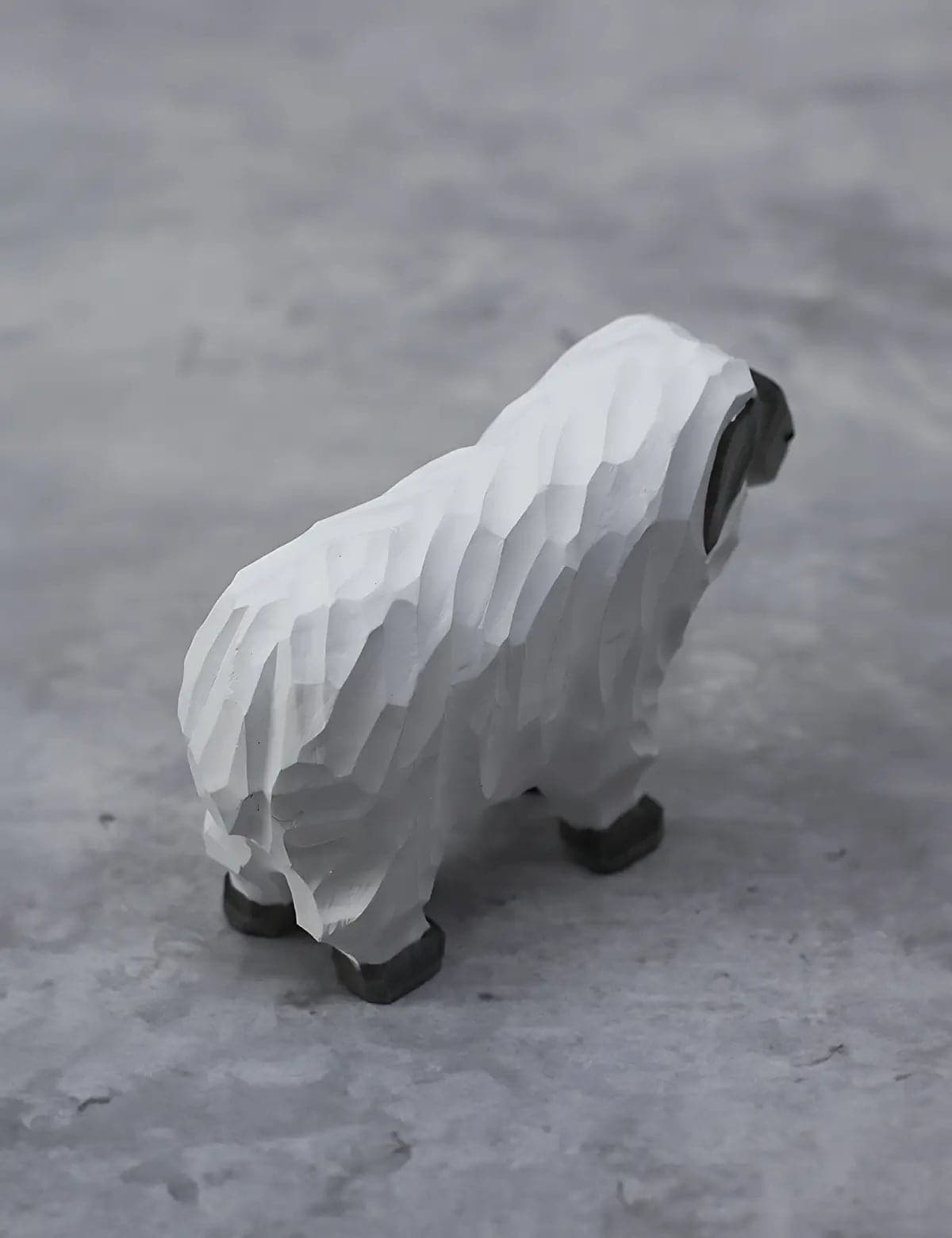 Artisanal-Sheep-Wood-Carving-Decor-05