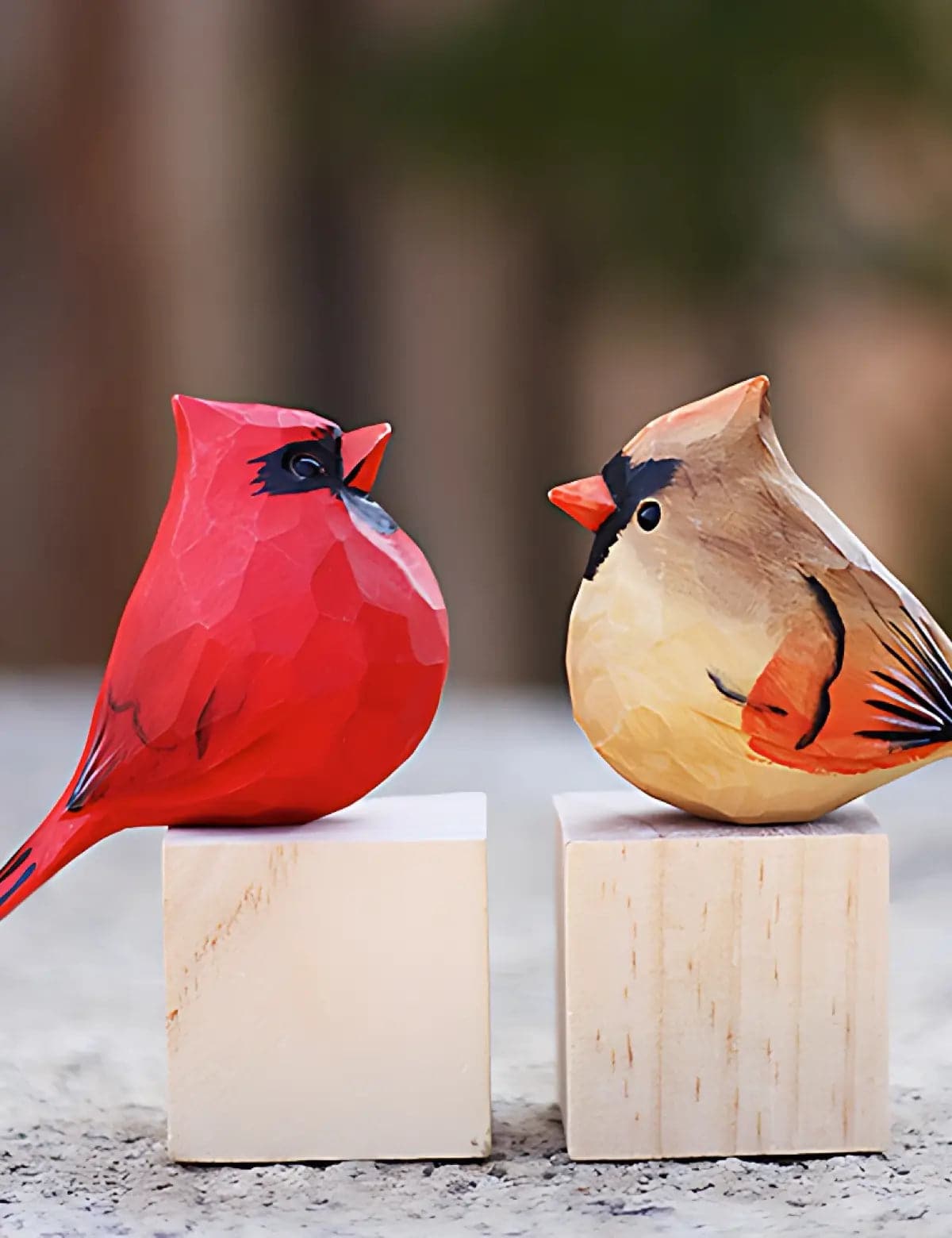 Female-Cardinal-Desk-Accessory-Carving-07