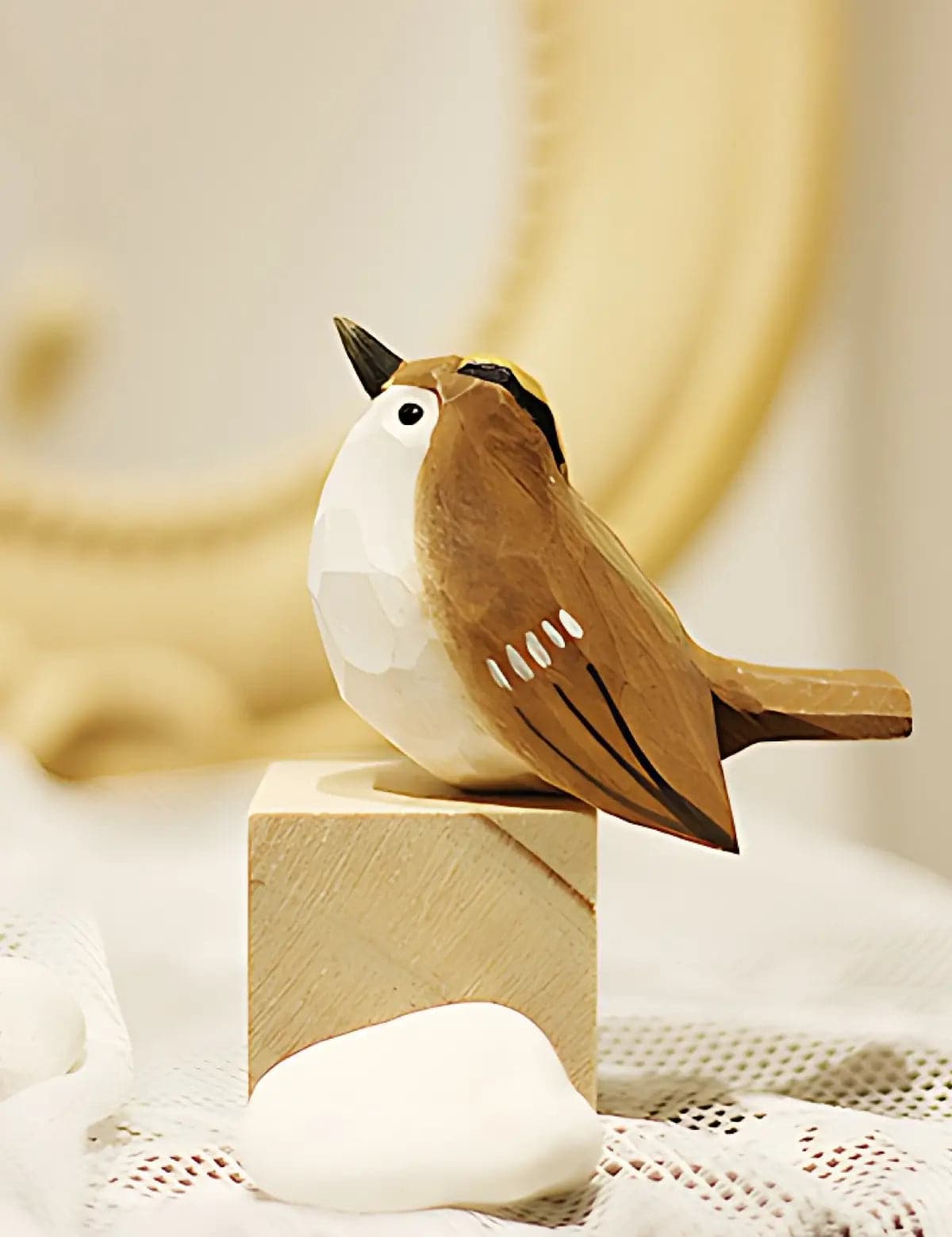 Goldcrest-Ornamental-Bird-Wood-Carving-02