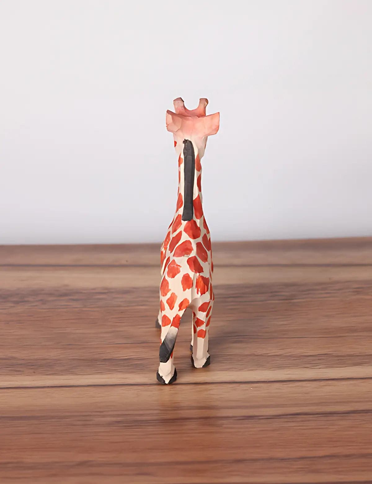 Savannah-Giraffe-Wood-Carving-Fauna-Ornament-06