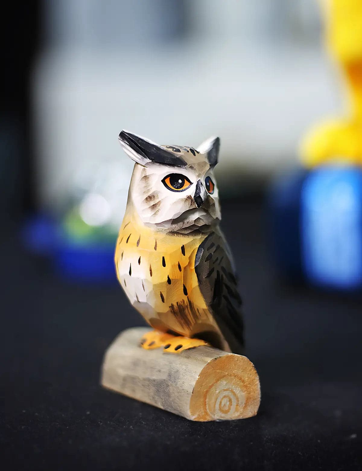 Whimsical-Owl-Wood-Carving-Desk-Ornament-02