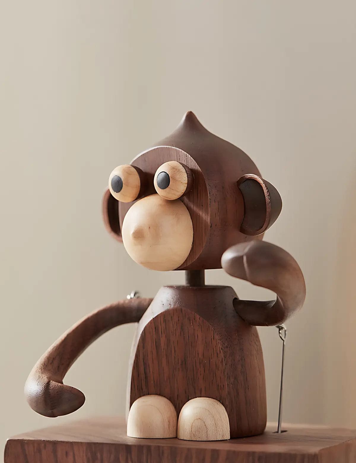 hand-cranked-monkey-music-box-wooden-07