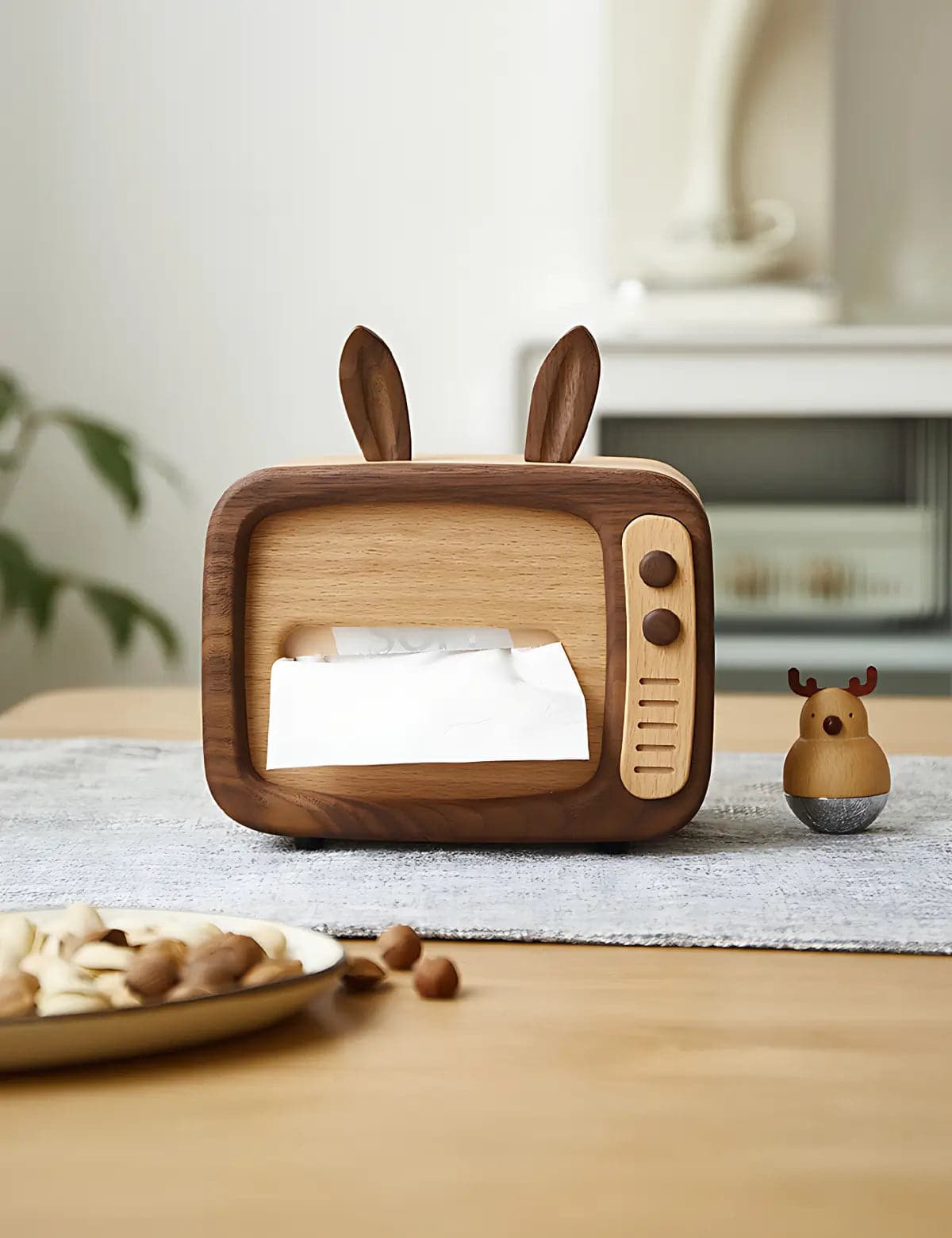 tv-rabbit-wooden-tissue-box-home-accessory-02
