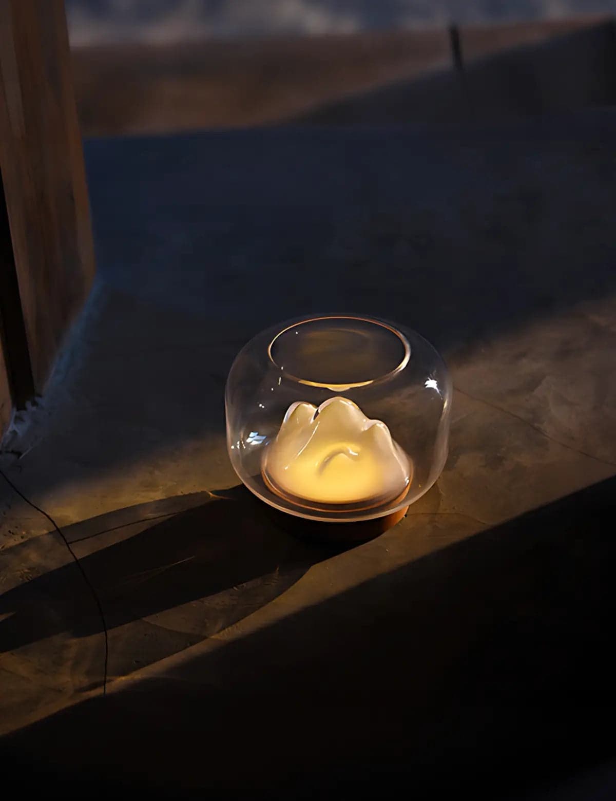 warm-mountain-glass-terrarium-lamp-04